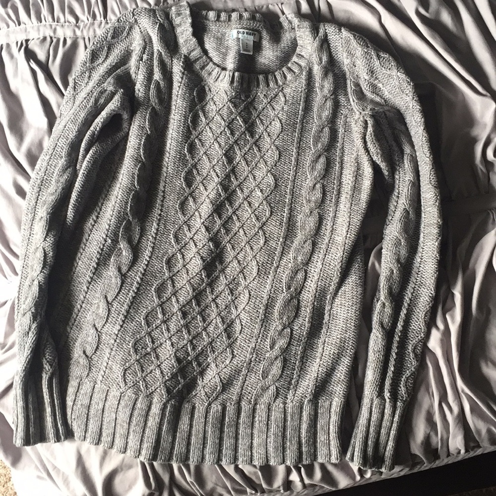 2/$5 Old Navy gray sweater